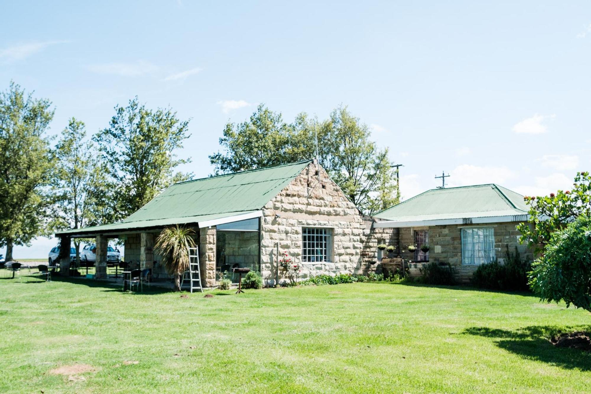 The Border Post, Bed And Breakfast Bergville Bagian luar foto