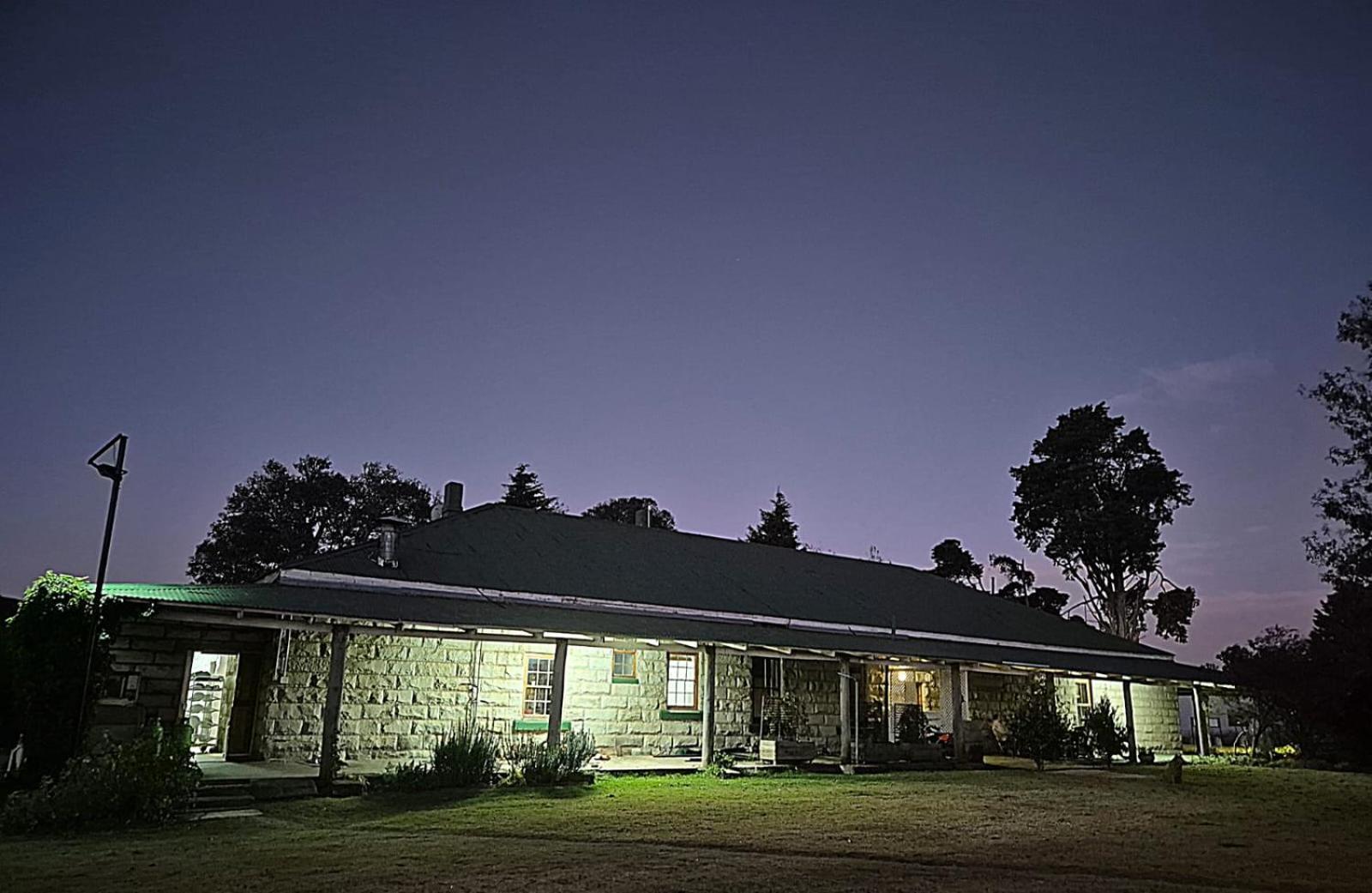 The Border Post, Bed And Breakfast Bergville Bagian luar foto